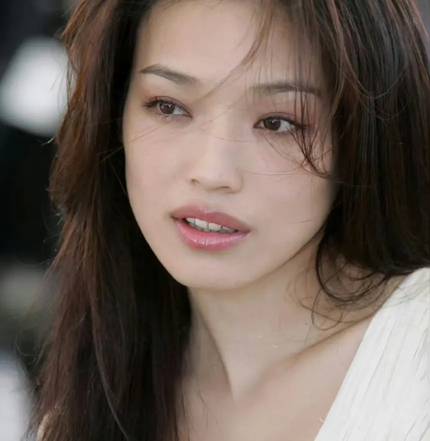 《法国空姐三部曲》立即观看！《法国空姐三部曲》高清完整版百度网盘资源下载，1080P未删减国语中字