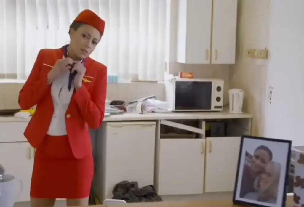 《法国空姐2017》《法国空姐》4K高清未删减版在线观看-《法国空姐》1080P超清完整版资源免费播放《法国空姐2017》