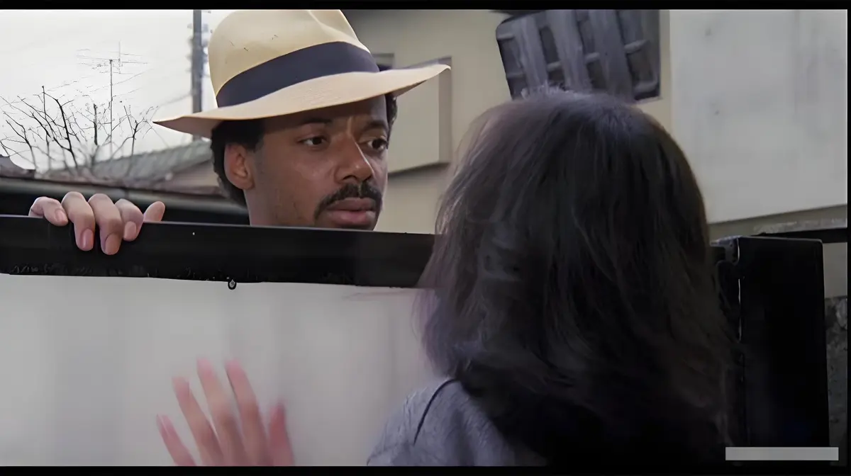 《黑色的皮肤上哭泣的女人》——在欲望与禁忌的深渊中沉沦，高清未删减版《黑色的皮肤上哭泣的女人》1080P在线播放