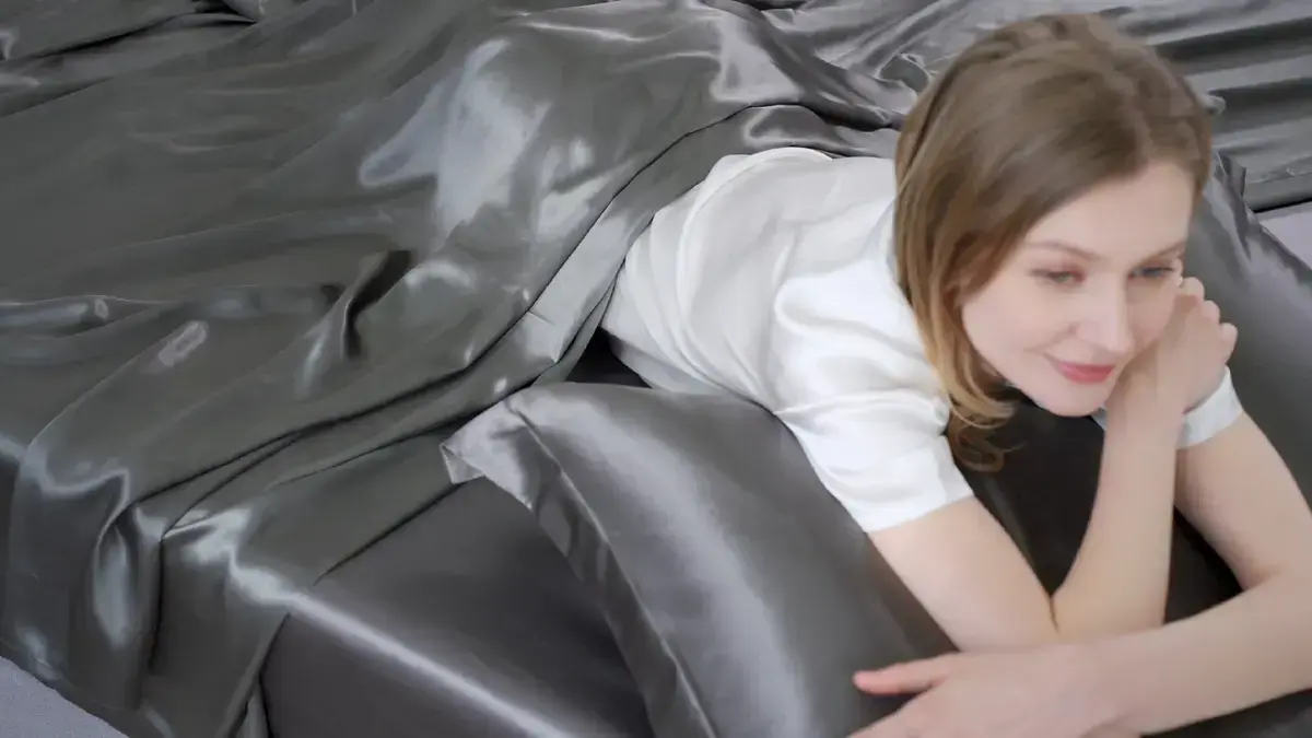 《SILK》迅雷网盘下载/播放/观看/资源《SILK》系列未删减版1080P超清全集百度网盘资源