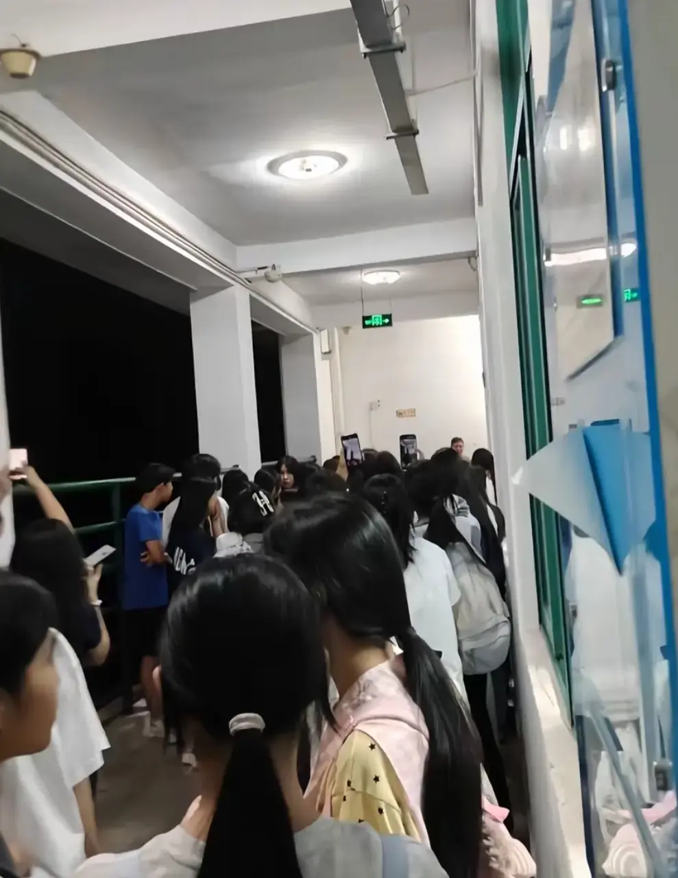 《双胞胎事件》超清完整版：《双胞胎事件》未删减版免费播放，情感真相与青春抉择的震撼故事