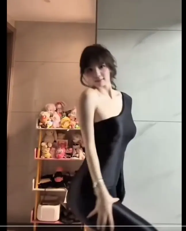 《sunny77拳套续集》《Sunny77拳套续集》无删减1080P高清《Sunny77拳套续集》全集资源-沉浸式追更无套路-系列剧集同步更新《sunny77拳套续集》